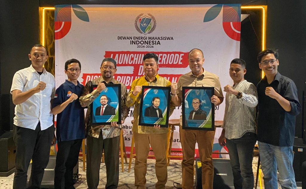 Launching Periode dan Diskusi Publik Energi Nasional dengan Tema "Peran Mahasiswa dalam Menyongsong Masa Depan Kedaulatan Energi Indonesia pada Transisi Pemerintahan"
Transisi Energi